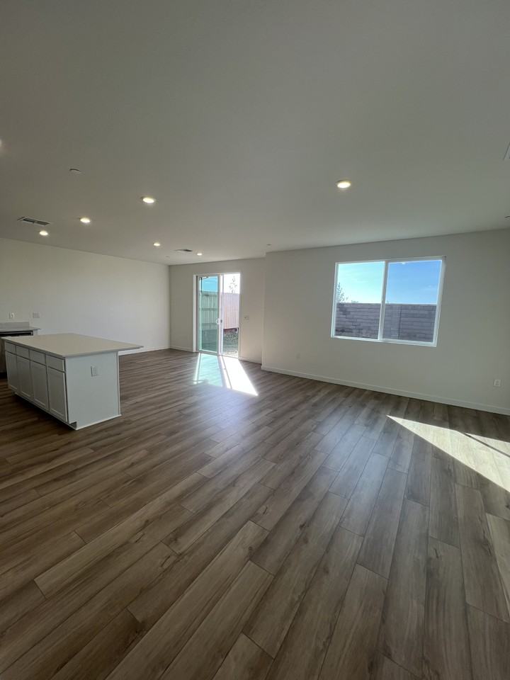 4521 Fallon Dr #1 - Photo 7 of 48