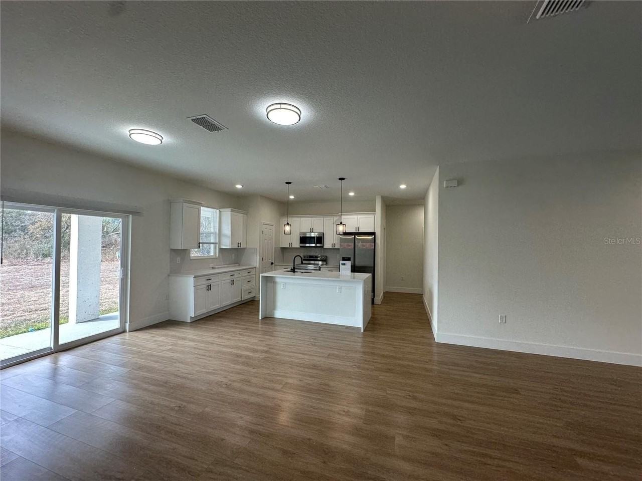 1323 E Derby Dr - Photo 7 of 21