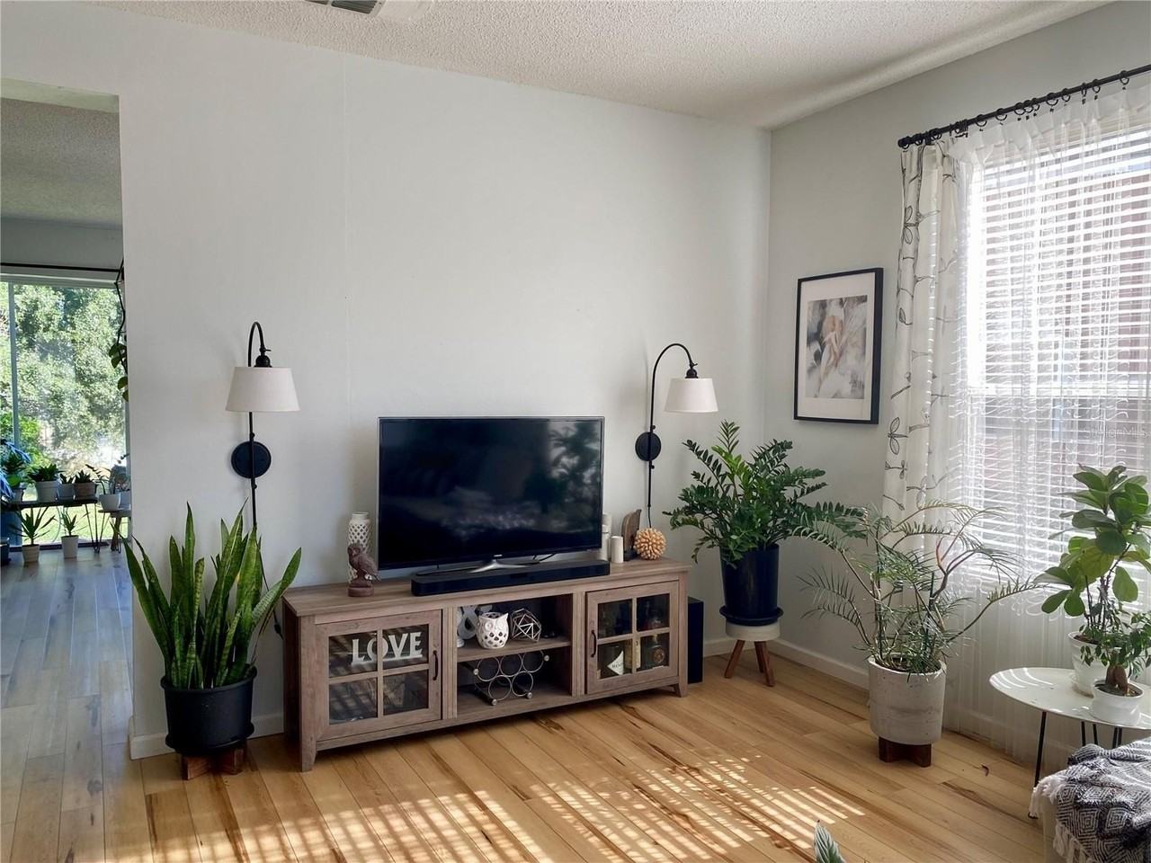 15903 Bay Vista Dr - Photo 3 of 17