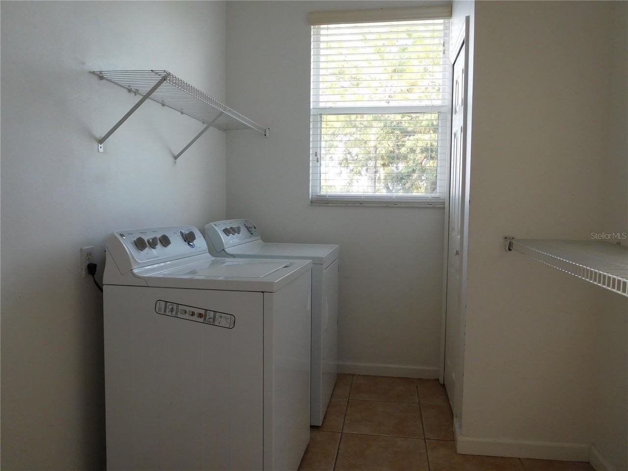 15903 Bay Vista Dr - Photo 6 of 17