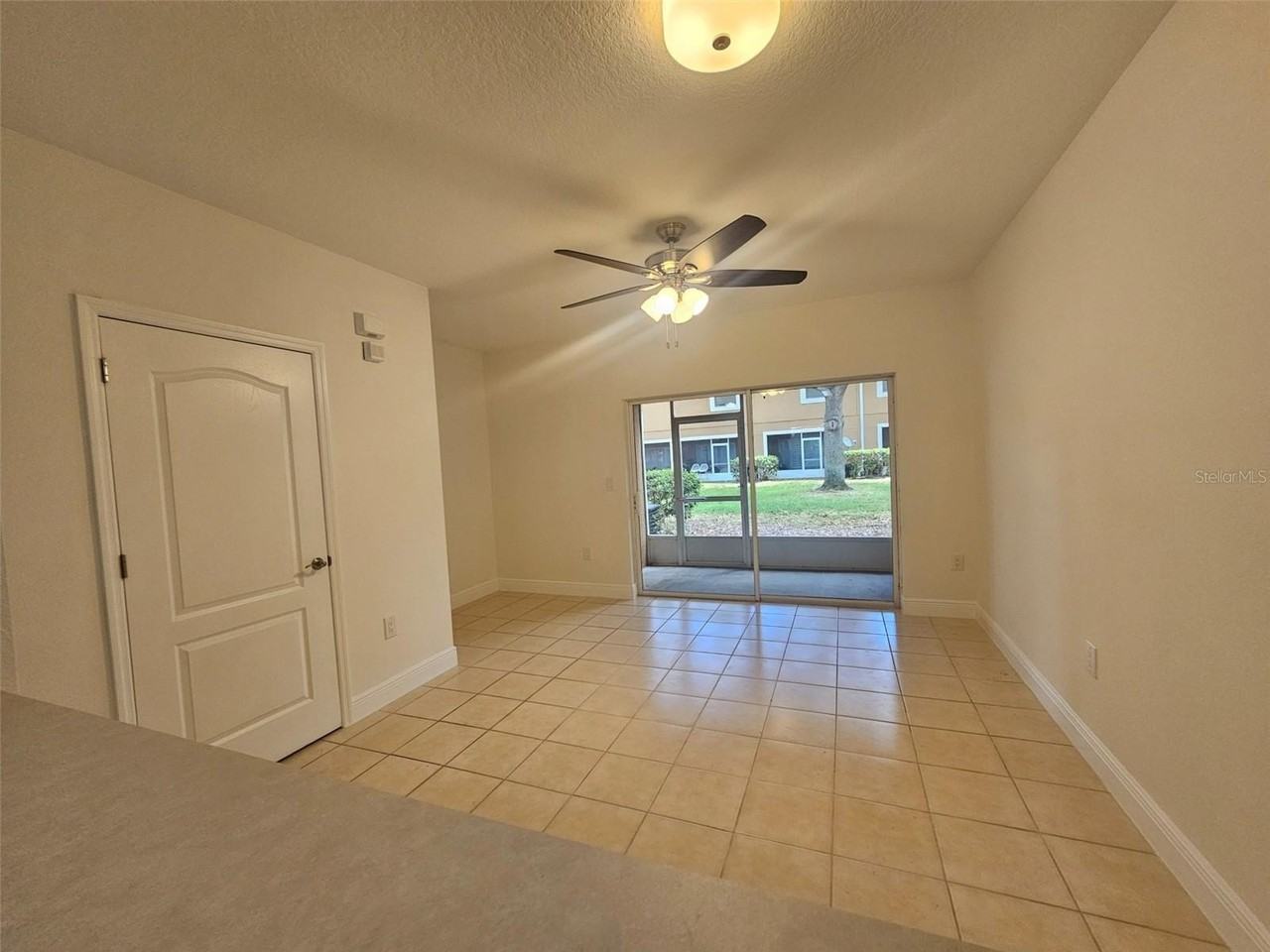 136 Weymouth Dr - Photo 6 of 24