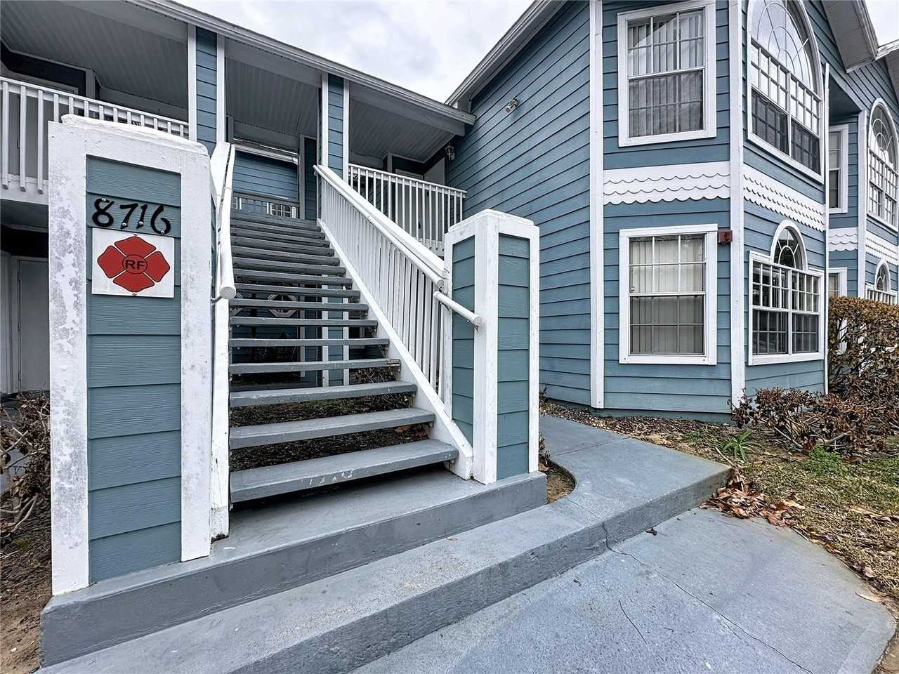 8716 Rain Forest Pl #D