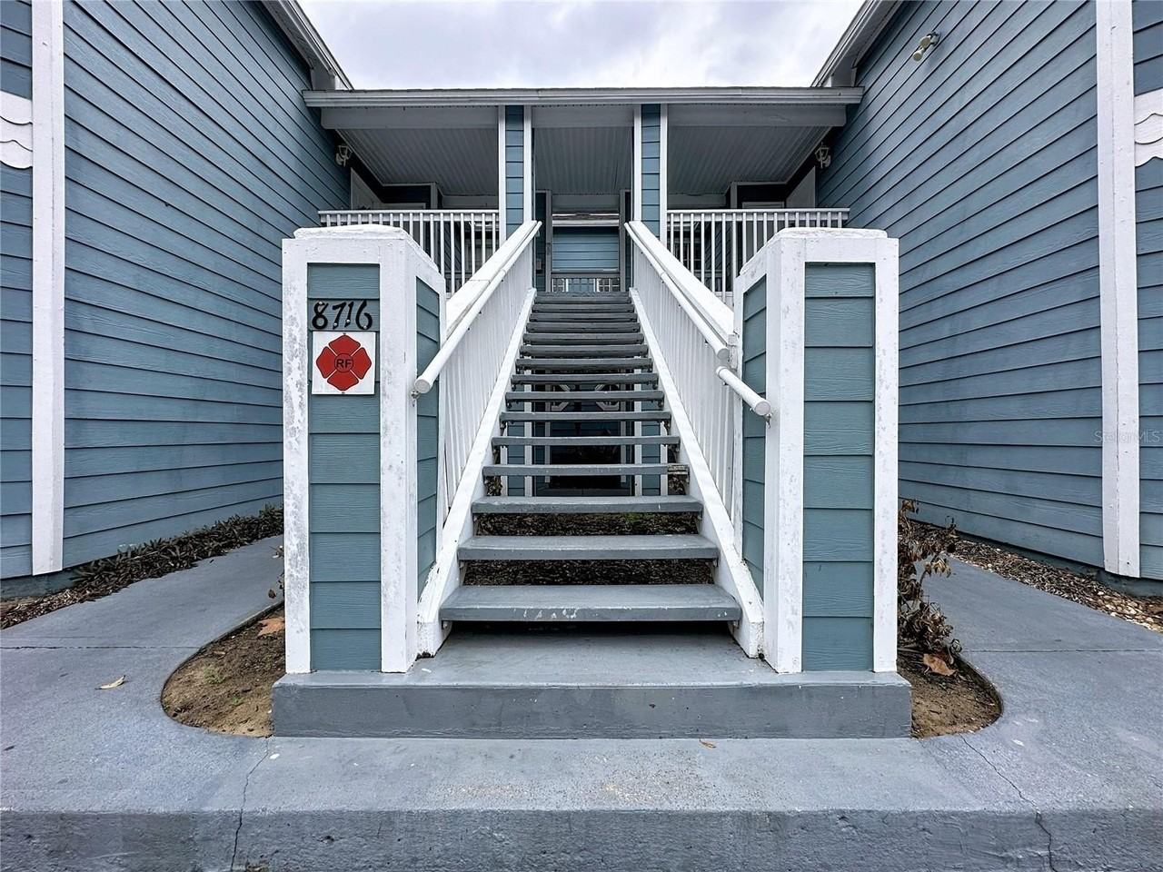 8716 Rain Forest Pl #D - Photo 2 of 35