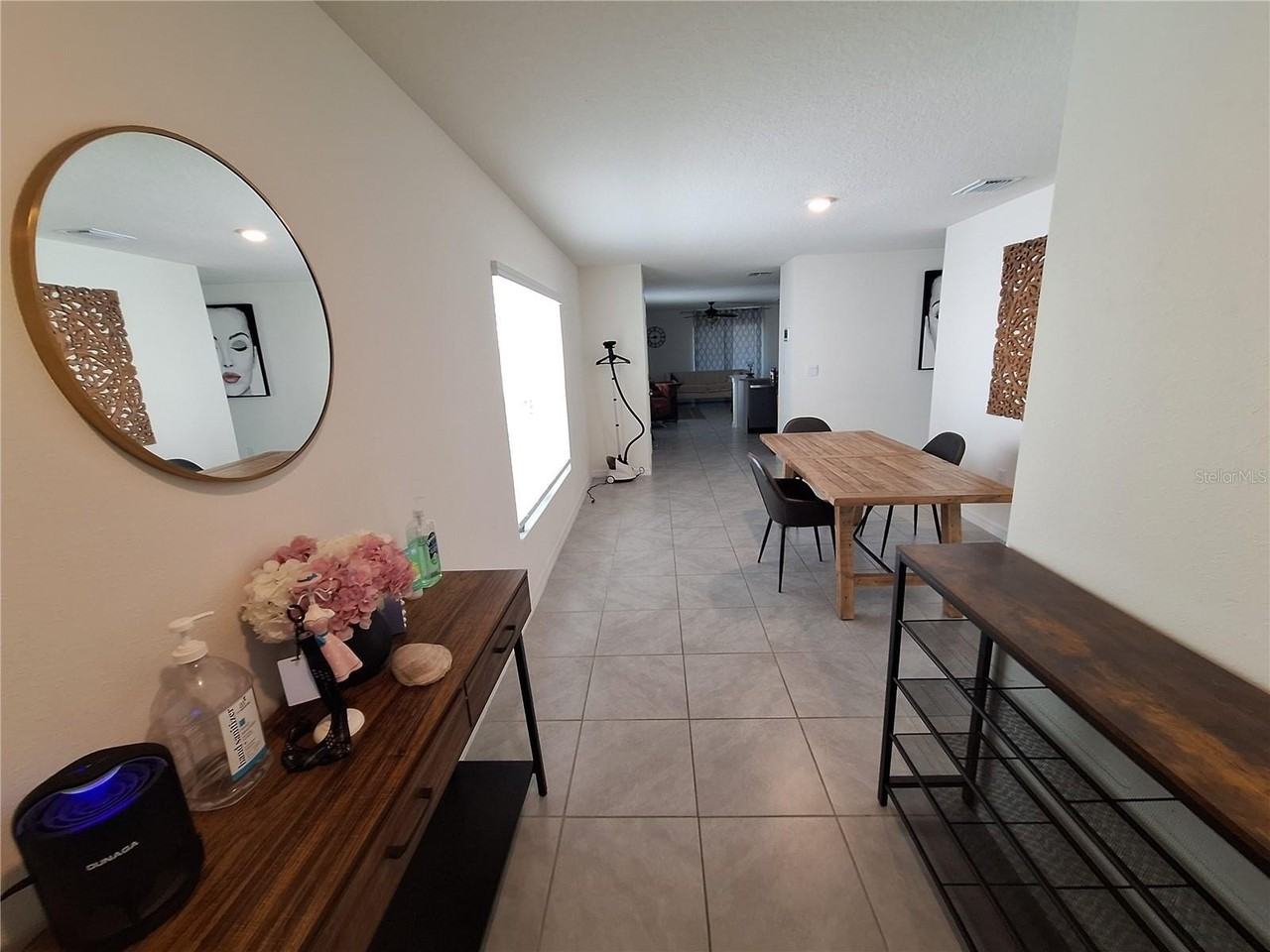 511 Sunlit Coral St - Photo 2 of 10