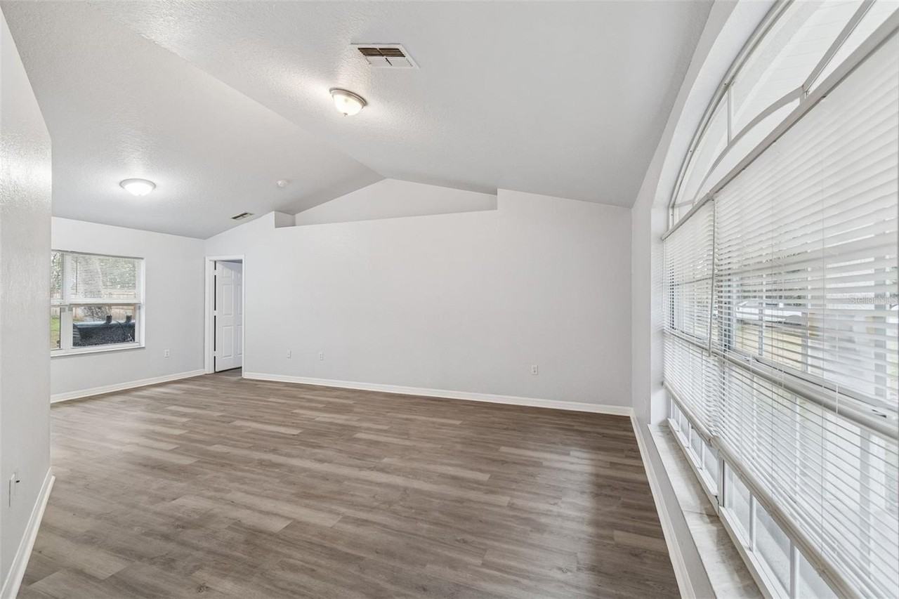 2255 Ancho Ave - Photo 4 of 24