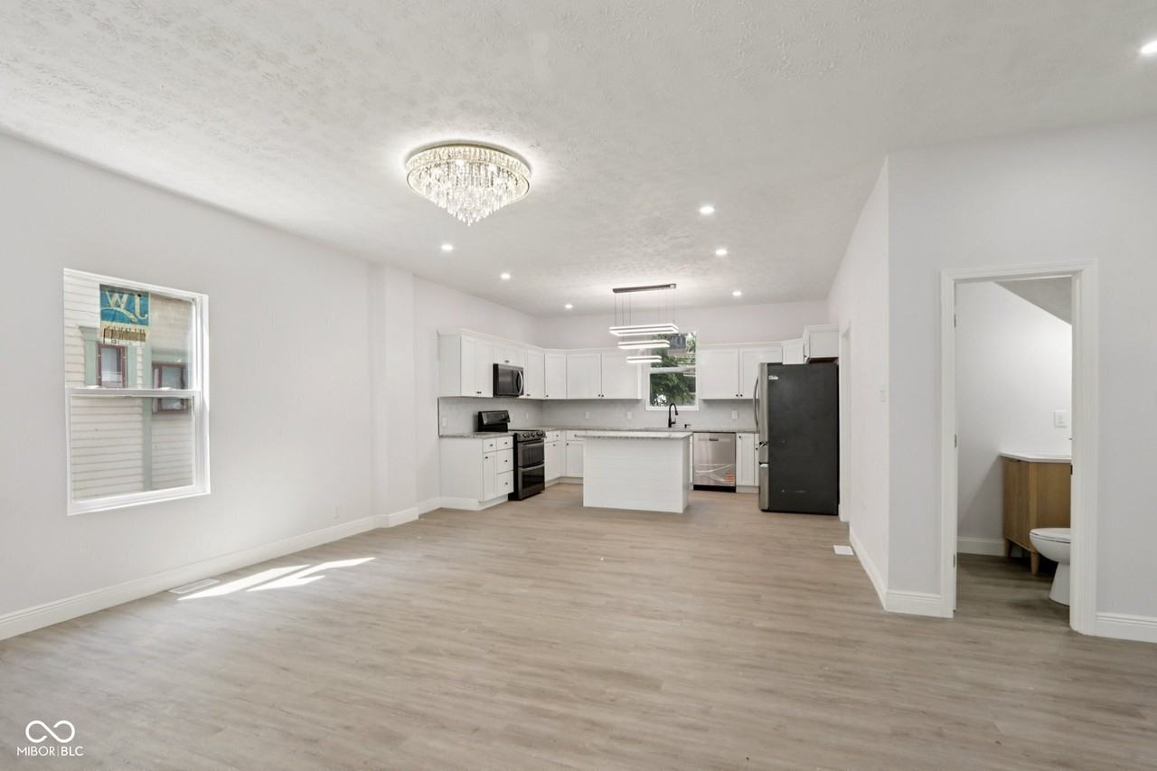 2728 Carrollton Ave - Photo 4 of 21