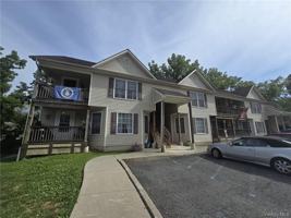 featured image of 105 N Montgomery St Unit B3