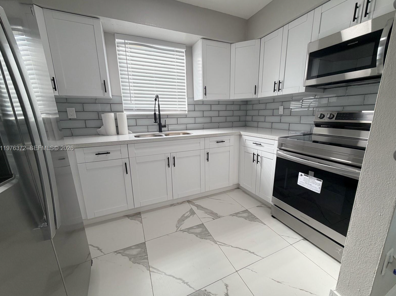 508 East 23rd Street - Photo 3 of 9