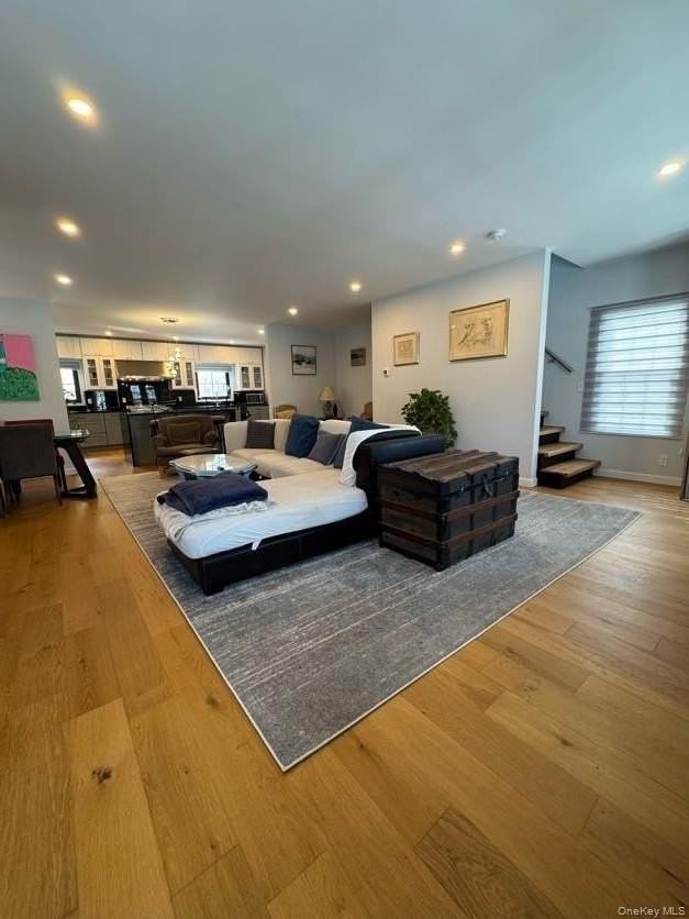 241 Main St - Photo 5 of 29