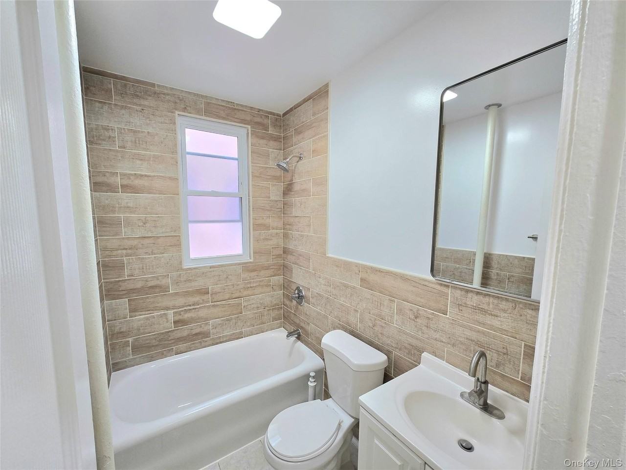 3264 45th St - Photo 6 of 9