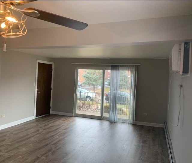 7913 S 83rd Ave Apt 1n - Photo 3 of 9