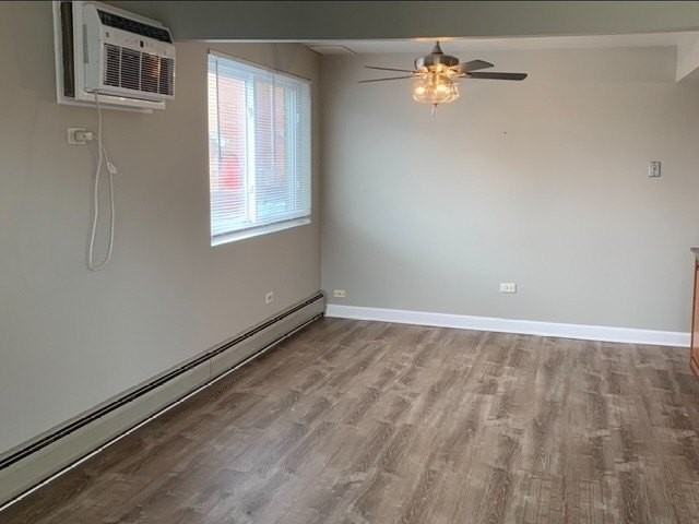 7913 S 83rd Ave Apt 1n - Photo 4 of 9