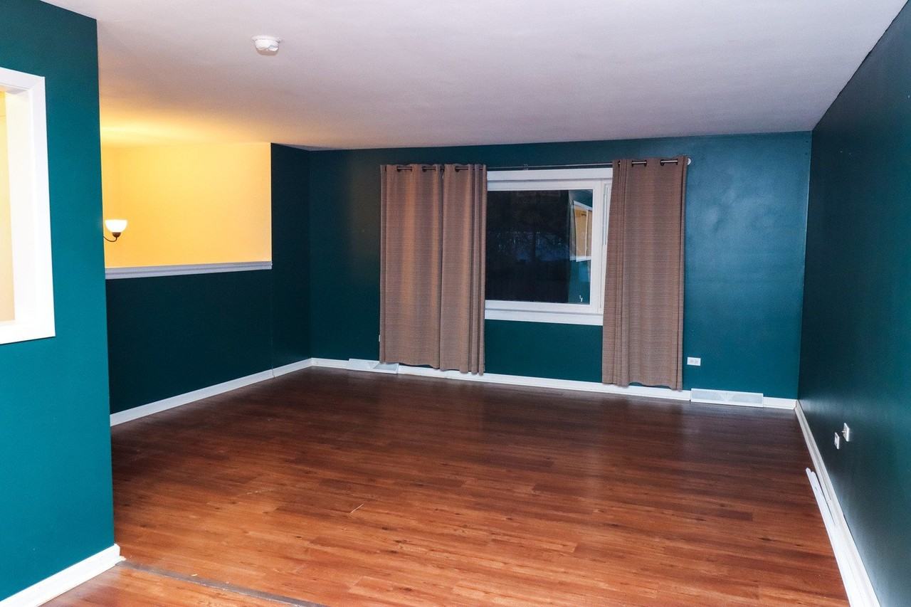 500 N Westwood Ave - Photo 7 of 34