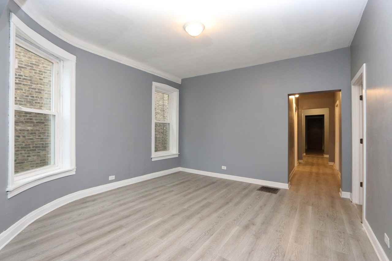 7414 S Harvard Ave Unit 1st - Photo 3 of 9