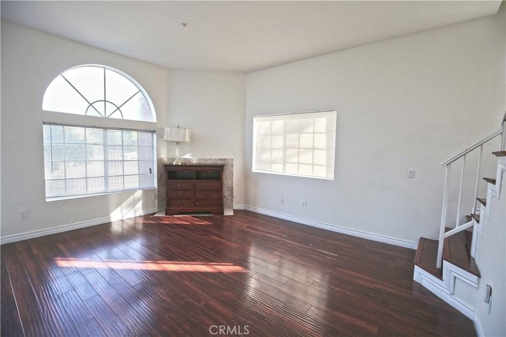 3901 Velma Ave - Photo 4 of 17