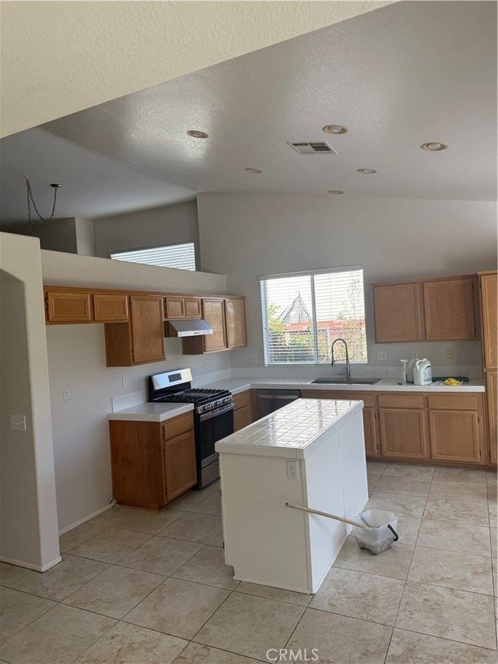 12859 Craig Dr - Photo 7 of 24