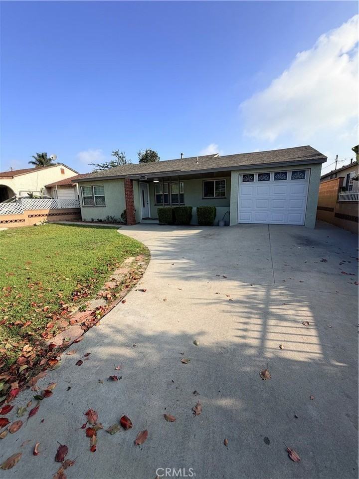 13115 Judith St - Photo 2 of 18