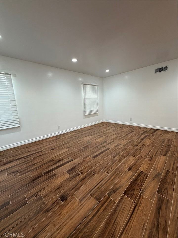 13115 Judith St - Photo 3 of 18