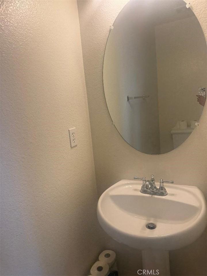 6257 Long Cove Dr - Photo 6 of 17