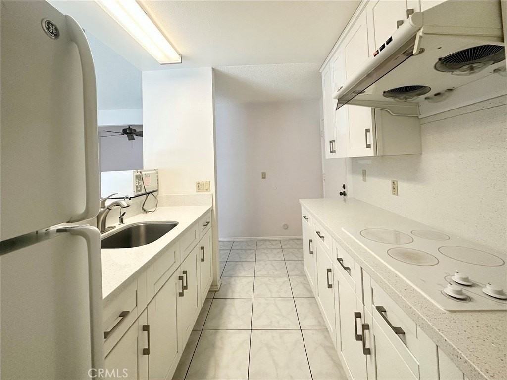 140 Streamwood - Photo 7 of 26