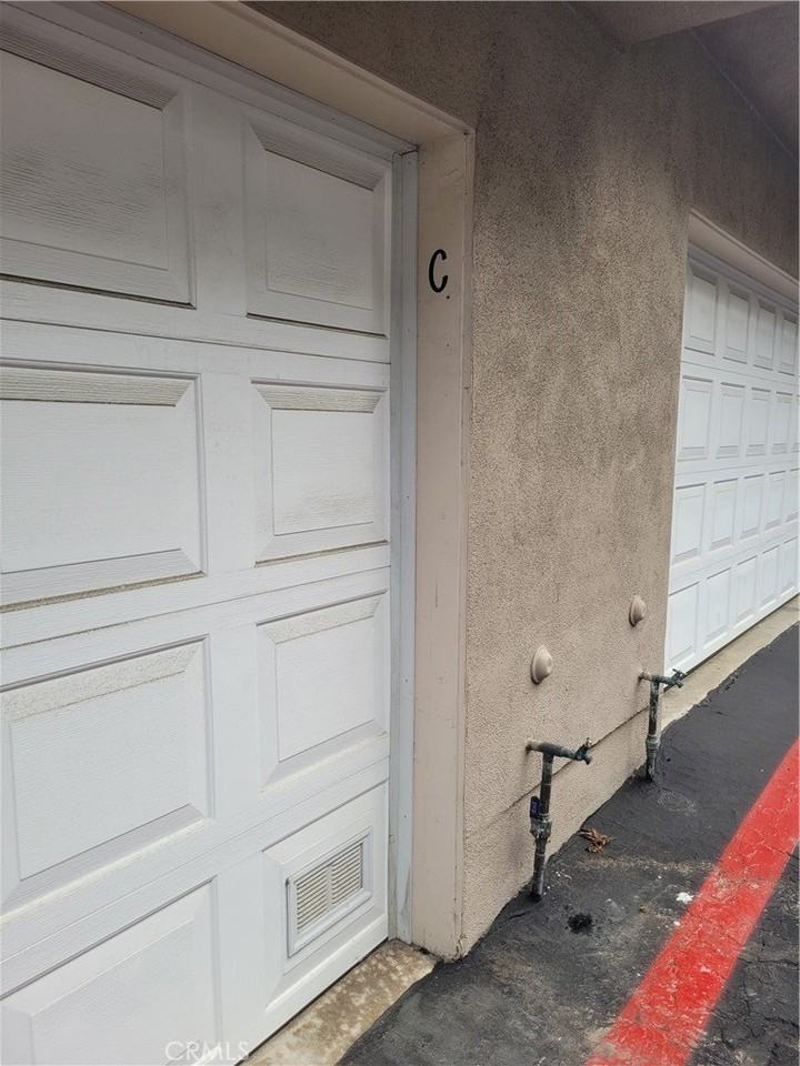 1329 E Grand Ave #C - Photo 5 of 8