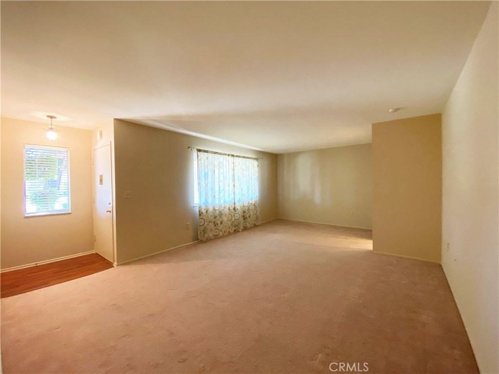 29632 Pebble Beach Dr - Photo 2 of 15