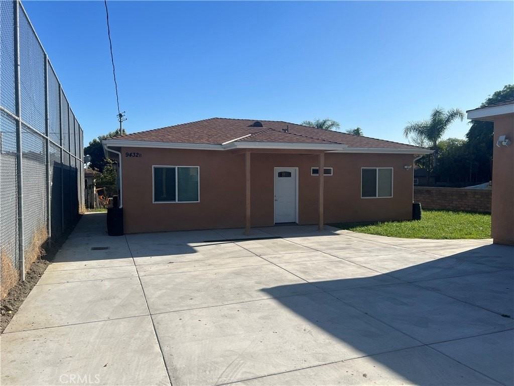 9432 Emperor Ave #B - Photo 7 of 8