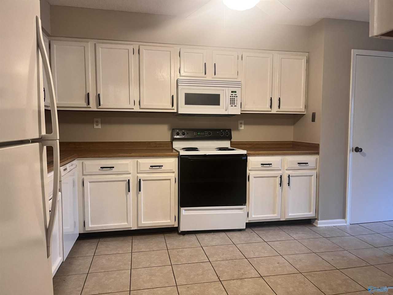 9904 Cascade Cir Se - Photo 4 of 9