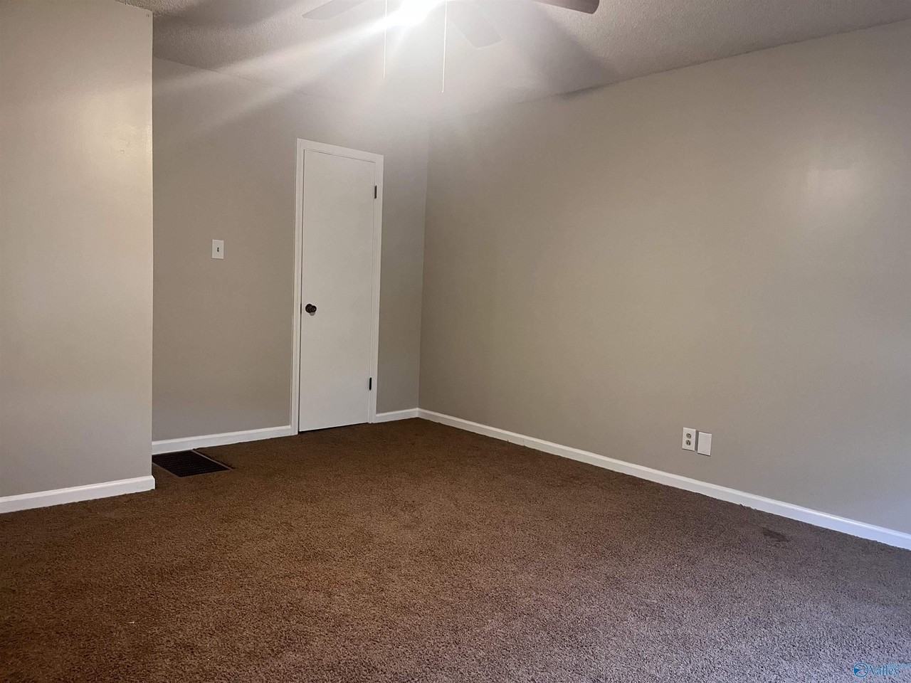 9904 Cascade Cir Se - Photo 5 of 9