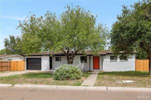 featured image of 1808 N Cummings Ave