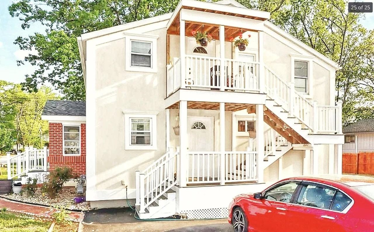 85 S Lincoln St - Photo 2 of 17