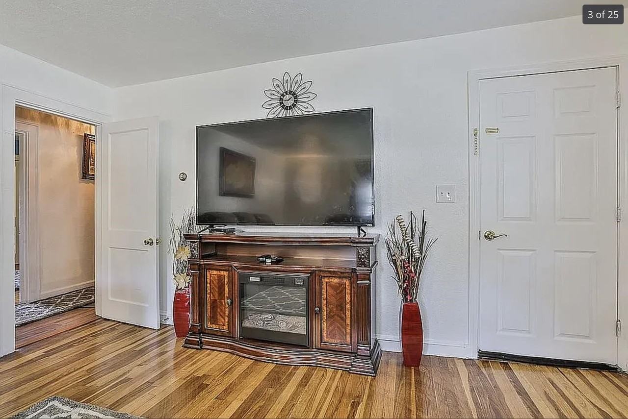 85 S Lincoln St - Photo 4 of 17