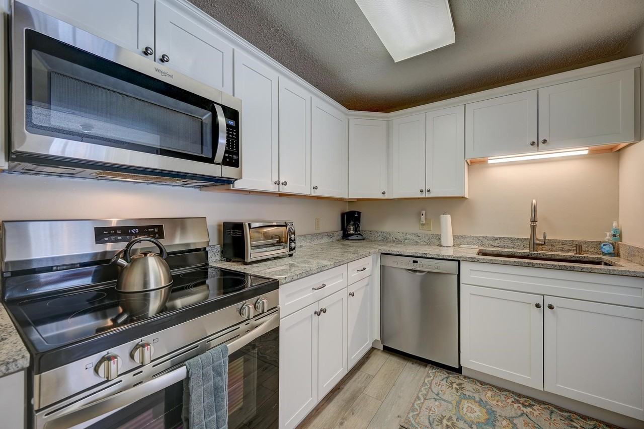 18F Seasons At Attitash Rd #18F - Photo 3 of 42