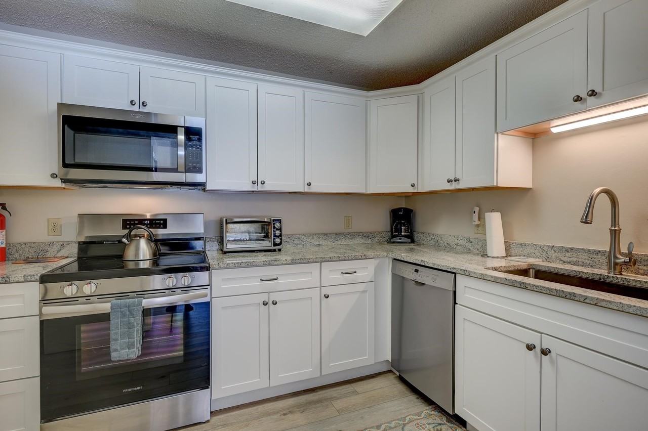 18F Seasons At Attitash Rd #18F - Photo 4 of 42