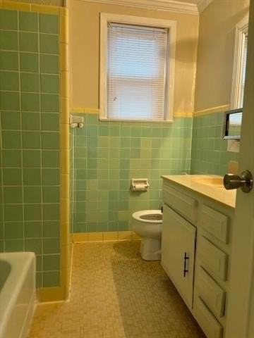 7522 Benjamin St #107 - Photo 4 of 9