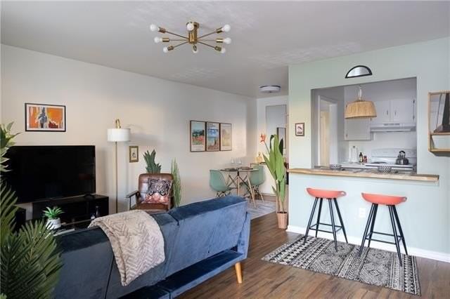 1713 Burgundy St #102 - Photo 3 of 14