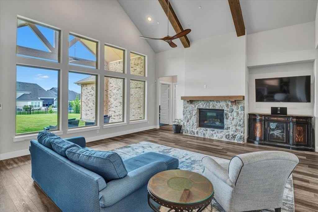 625 Lakeshore Blvd - Photo 7 of 35