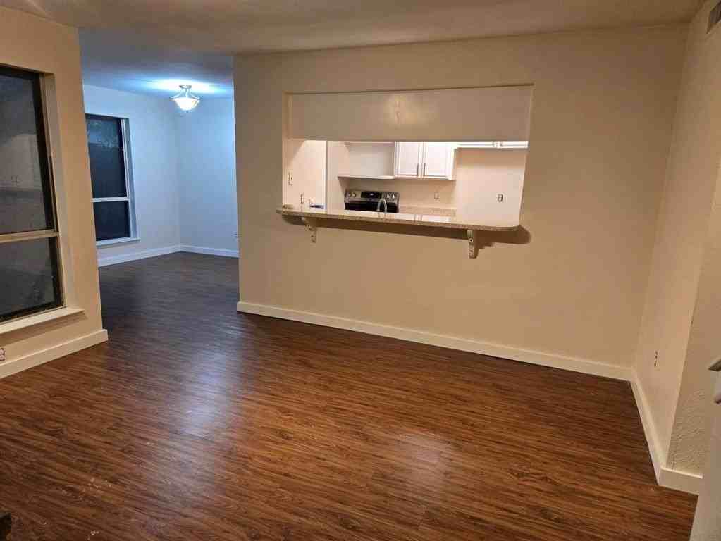 2015 Warnford Pl - Photo 2 of 32