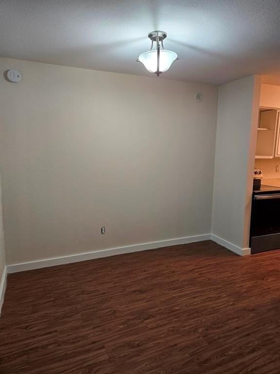 2015 Warnford Pl - Photo 7 of 32