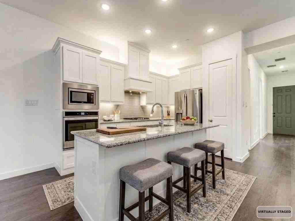 7443 Tiffany Dr - Photo 3 of 34