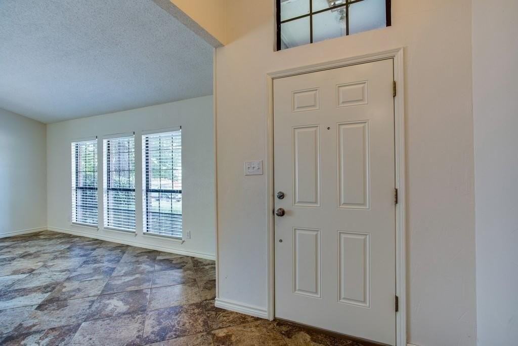 2817 Downing St - Photo 5 of 28