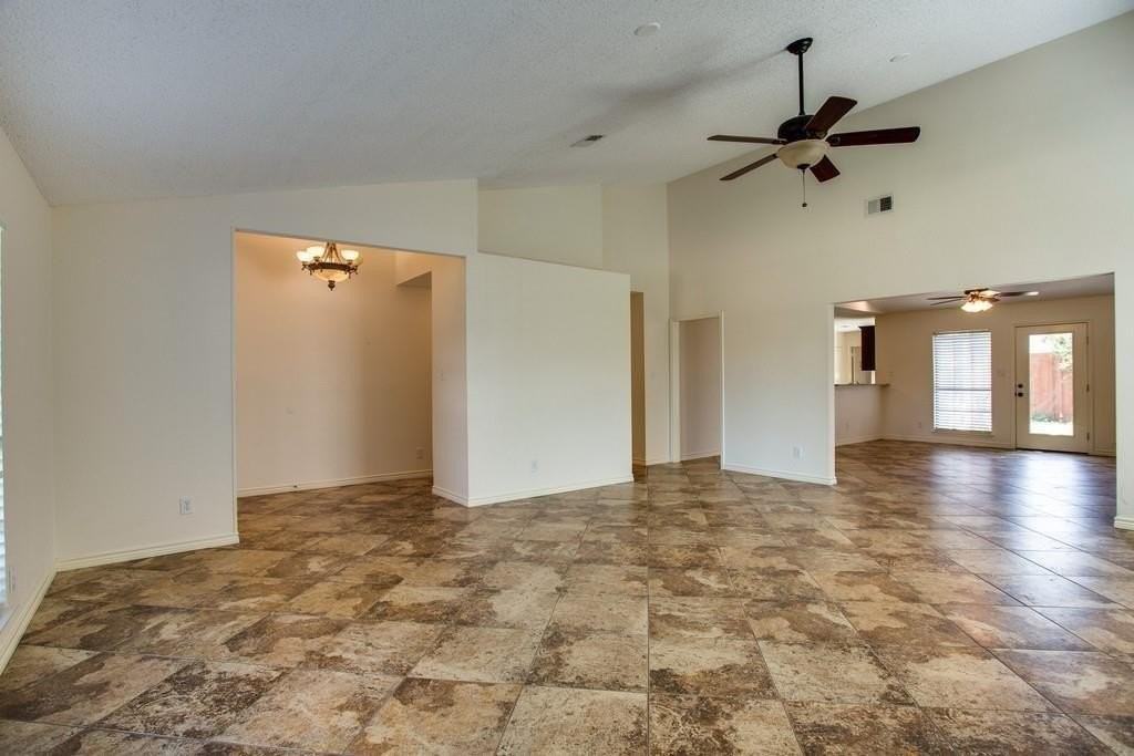 2817 Downing St - Photo 6 of 28