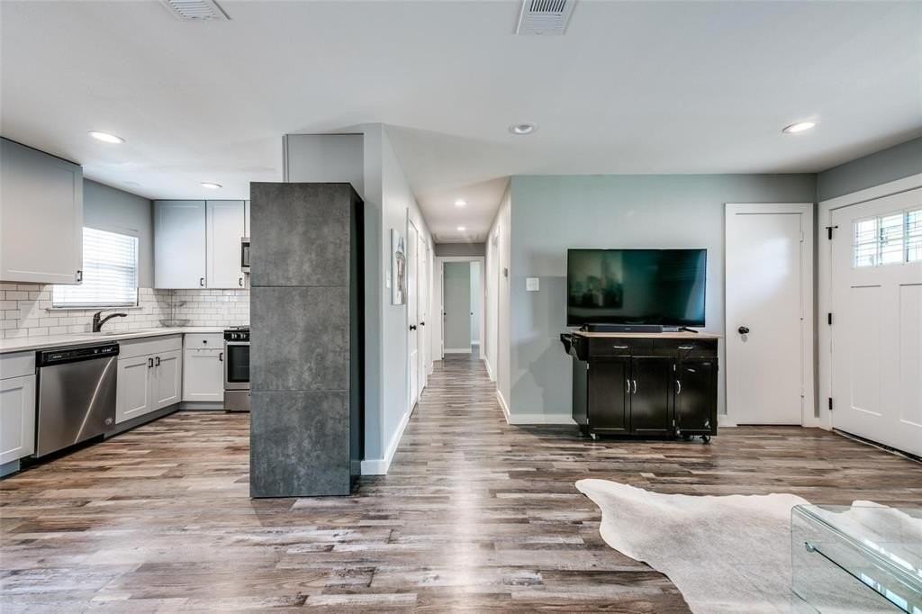 2519 Province Ln - Photo 7 of 30