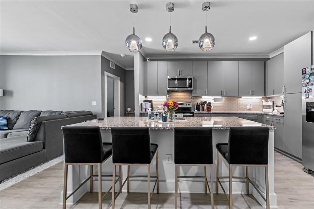 3517 Windhaven Pkwy #2305 - Photo 4 of 29