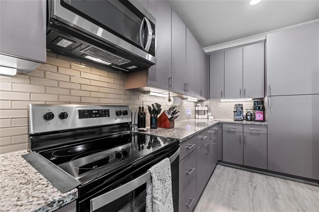 3517 Windhaven Pkwy #2305 - Photo 5 of 29