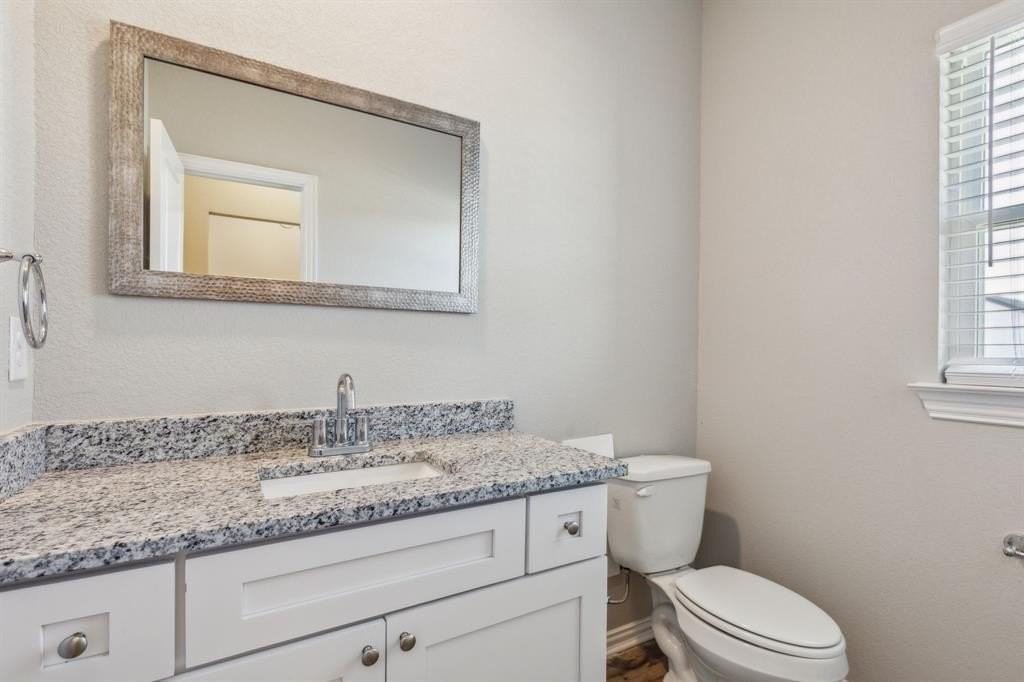 604 Porcupine Dr - Photo 4 of 25