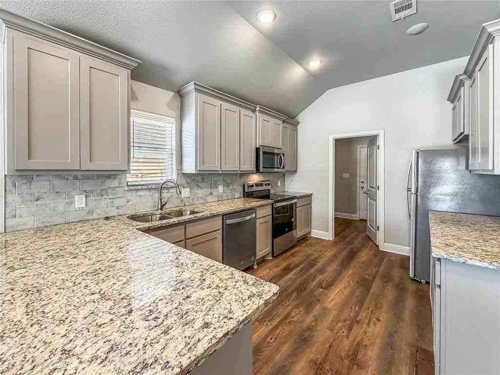 2800 Orchid Dr - Photo 6 of 19