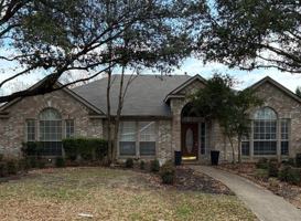 featured image of 501 Bending Oaks Trl