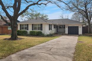 11631 Saxon St - Photo 1 of 1