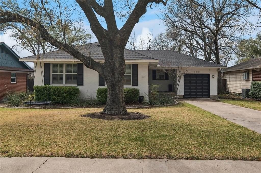 11631 Saxon St - Photo 2 of 25